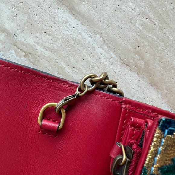Gucci Clutch with Chain - Picture 9 of 9